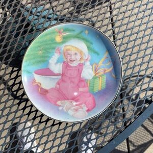 Tupperware Collector's Edition Plate